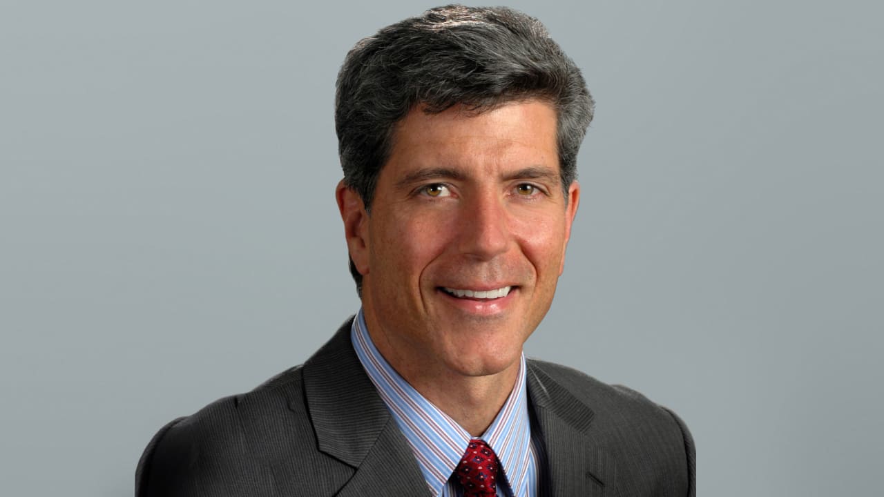 Alexander R Vaccaro